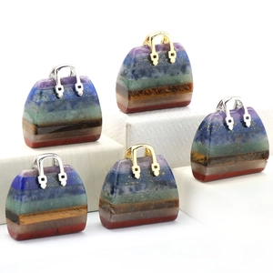 Ciondolo borsa in pietra naturale chakra da 30 mm con cristalli stratificati su base