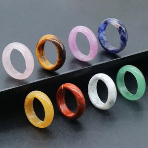 Natural Crystal Agate Stone Band Ring For Women Antique Polished Smooth Semi Precious Gemstone Finger Ring Fashion Jewelry