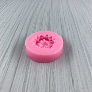 Stampo rotondo in silicone rosa con forma di crisantemo per torte e fai-da-te