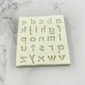 Moule alphabet en silicone avec 26 minuscules pour chocolat DIY et décoration de gâteau
