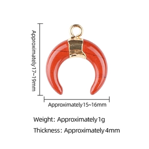 Pendentif corne en jaspe rouge et métal doré pour la création de bijoux artisanaux