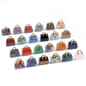 Set de 23 mini bolsos de piedra natural con asas doradas para creación de joyería