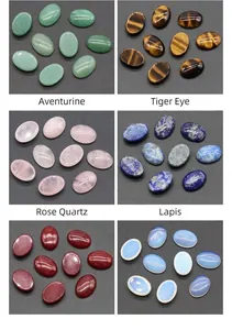 Vista detallada de varios cabujones de piedras preciosas ovaladas de 13x18mm en seis colores