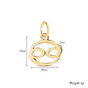 Vue détaillée du pendentif Cancer 10mm en acier inoxydable doré pour la création de bijoux