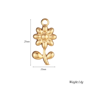 Detailed view of 21mm gold flower charm pendant with size measurements and dimensions