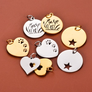 Pendentifs Creux en Acier Inoxydable Poli Forme Cœur Étoile Patte Fleurs Breloques pour Collier Bracelet Accessoires de Bijoux DIY