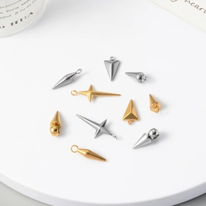 Edelstahl Anhänger in Gold und Silber Form von Sternen und Spikes für DIY Schmuckherstellung