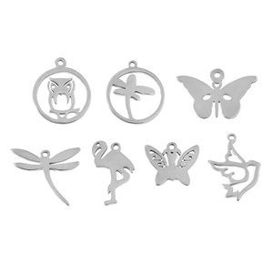 7-teiliges Set aus Edelstahl-Anhängern mit Schmetterling Libelle und Eule Tiermotiven