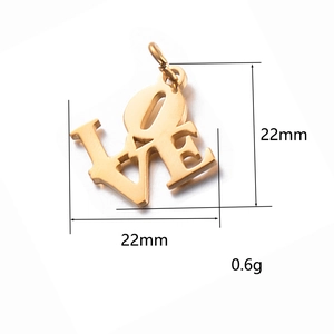 Pendentif Love doré en acier inoxydable de 22 mm de diamètre et 0,6 g de poids