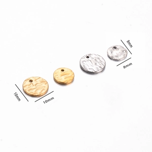 Colgantes redondos vintage de acero inoxidable martillado 10mm y 8mm para joyería DIY