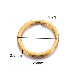 Detail of 25mm golden flat split ring with 2.5mm thickness for DIY keychains
