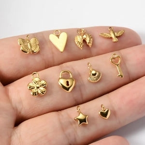 Set de 10 dijes de acero inoxidable dorado, corazón, mariposa y flor para joyería DIY