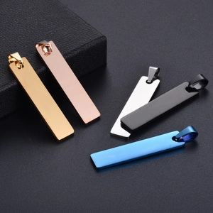 Pendentifs rectangulaires polis en acier inoxydable en or, argent, or rose, noir et bleu
