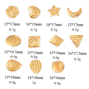 Detailset van 11 gehamerde gouden roestvrijstalen bedels voor DIY-sieraden