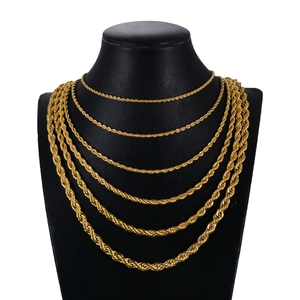 Poliertes Gold-Edelstahl-Kordelketten-Halsketten-Set in sechs verschiedenen Dicken
