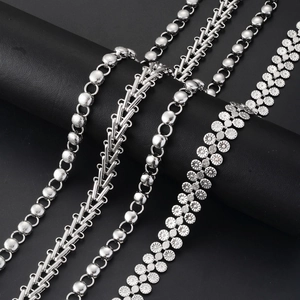 Grosses chaînes hip-hop en acier inoxydable avec perles et motifs de tournesols
