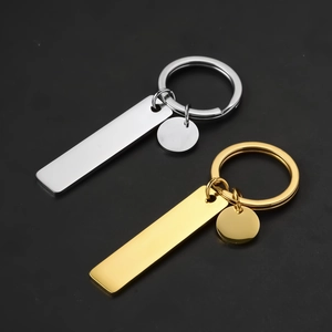 Porte-clés en acier inoxydable doré et argenté avec plaques métalliques rectangulaires