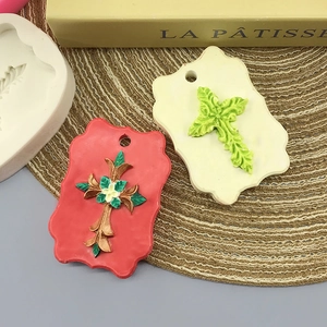 Handmade European style DIY plaster cross pendants for car decor with silicone mold