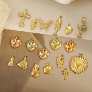 Pendentifs en Acier Inoxydable Plaqué Or Vintage Français Croix Cœur Fruits Accessoires Bijoux DIY pour Collier Bracelet