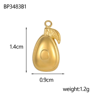 Détails du pendentif avocat doré avec dimensions 1,4cm par 0,9cm et un poids de 1,2g