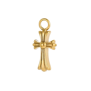 Vue détaillée d'un pendentif croix en acier inoxydable doré de style vintage français