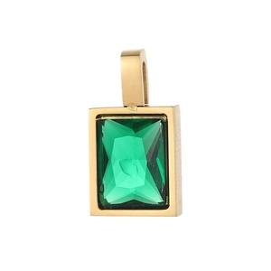 Pendente rettangolare minimalista con pietra di nascita verde e finitura in oro