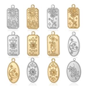 Vintage Edelstahl Tarotkarte Anhänger Relief Sonne Mond Stern Liebhaber Blumen Relief Charm Für DIY Halskette Schmuckherstellung