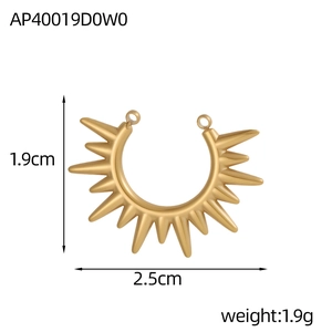 Detailed dimensions of the gold stainless steel sunburst charm showing 2.5cm width and weight