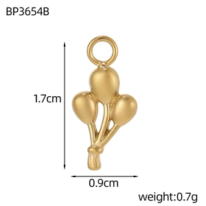 Detailed view of 1.7cm golden stainless steel balloon pendant with size and weight specs