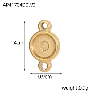 Macro-detail van de 1,4 cm gouden geometrische hangerconnector voor het maken van sieraden