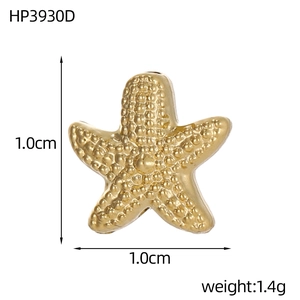 Detail of gold starfish pendant showing dimensions 1.0cm and weight 1.4g for DIY jewelry