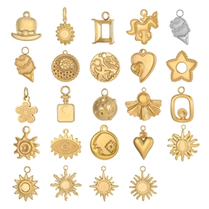 Sortierte Edelstahl-Anhänger in Gold und Silber für DIY-Schmuck wie Ketten und Ringe