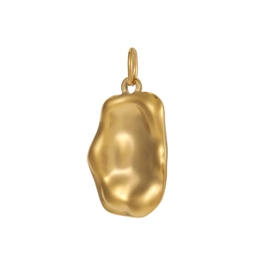 Macro-opname van onregelmatige lavatectuur op vergulde hartvormige hanger met matte finish