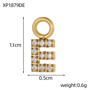 Pendentif lettre E en or poli avec incrustation de zircone et dimensions précises