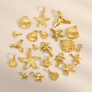 Goldene Edelstahl-Meeresanhänger mit Seesternen, Muscheln und Palmenmotiven