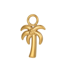 Detailansicht eines goldenen Kokosnussbaum-Anhängers mit hochglanzpolierter Oberfläche