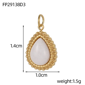 Detailansicht der Anhängergröße mit Maßen von 1.4cm Höhe und 1.0cm Breite für DIY-Schmuck