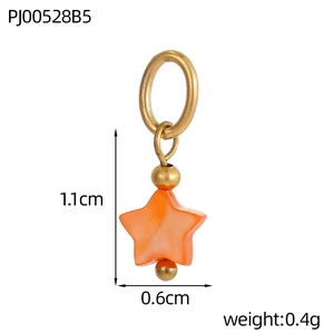 Star-shaped pearl white pendant detail with dimensions 1.1cm height and 0.6cm width