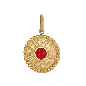 Makro-Detail des Vintage-Gold-Edelstahlanhängers mit rotem Edelstein und Flechtstruktur