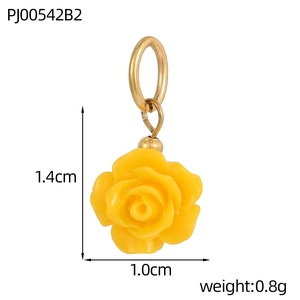 Detail view of yellow rose pendant with 1.4cm height and 1.0cm width dimensions