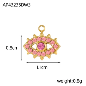 Pendentif œil en strass rose sur monture dorée avec dimensions et boucle d'attache