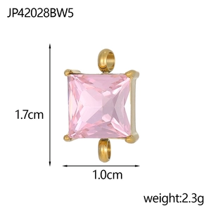 Rosa quadratischer Zirkonia-Anhänger mit vergoldeter Basis und zwei Ringen, 1.7cm
