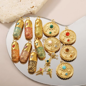 Vintage Stainless Steel Gold Plated DIY Pendant Capsule Celestial Round Sun Moon Star Charm For Jewelry Making Necklaces Women
