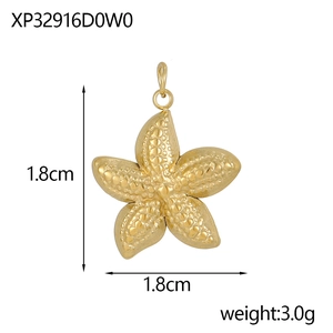 Detailed close-up of 18K gold-plated starfish charm with textured surface and sizing