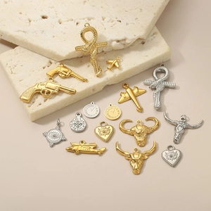 Vintage Titanstahl-Anhänger mit Flugzeug und Stierkopf für DIY-Schmuck und Halsketten