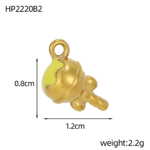 Detailed macro view of gold-plated ice cream pendant with dimensions and weight info
