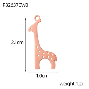 Detailed size specifications for a rose gold giraffe charm pendant with dimensions