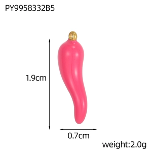 Ciondolo peperoncino rosa in acciaio inossidabile dorato con misura di 1,9 cm di lunghezza