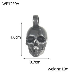 Macro shot of retro stainless steel skull pendant with dimensions and weight specs