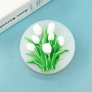 Moule rond en silicone relief tulipes pour bougies parfumées et savon fait main décoratif